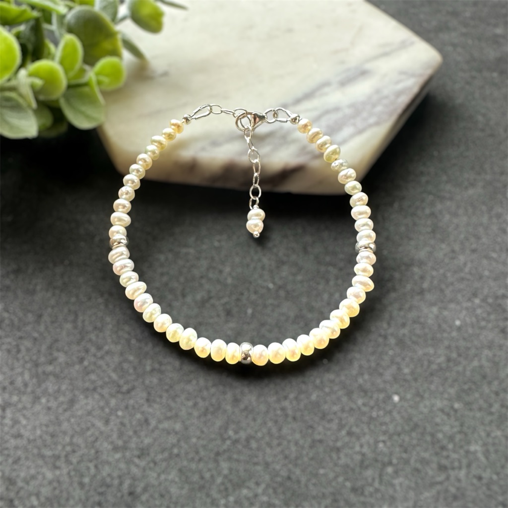 Sterling Silver Natural Pearl Bracelet 47$